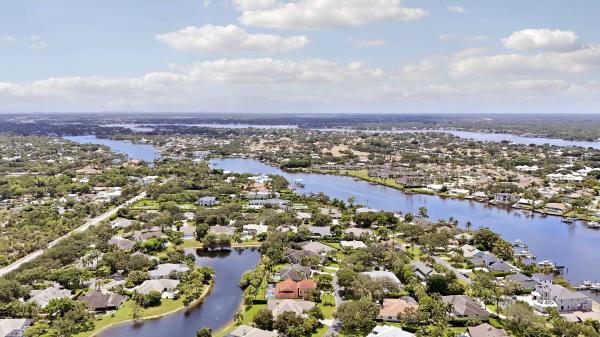 18691 SE Lakeside Way, Jupiter, Florida 33469, image 2