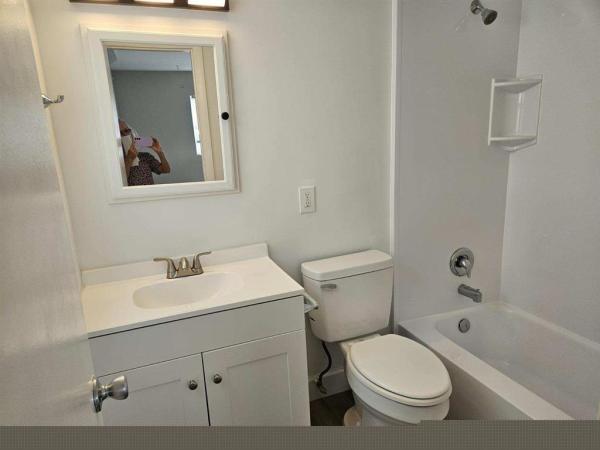 Chateau Terese, 2801 NE 33rd Ct #105, Fort Lauderdale, Florida 33306, image 2