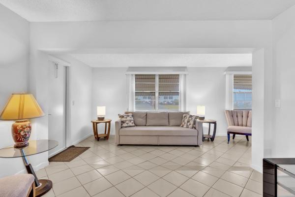 506 Sandpiper Cir, Delray Beach, Florida 33445, image 1