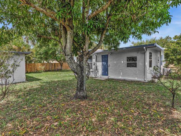 Pompano Beach Highlands, 1580 NE 43rd Ct, Pompano Beach, Florida 33064, image 2