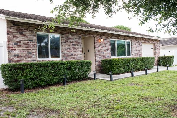 La Mancha, 113 Cortes Ave, Royal Palm Beach, Florida 33411, image 3