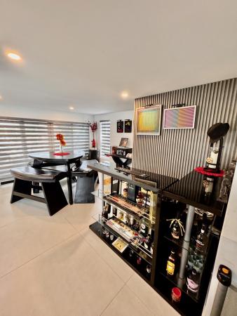 Wilshire, 1081 Wilshire Cir E, Pembroke Pines, Florida 33027, image 1
