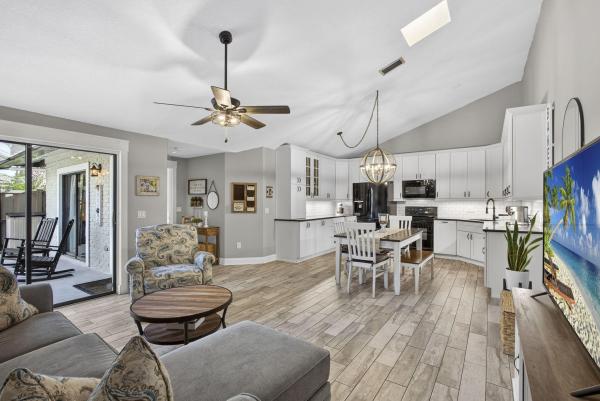 Westwood Gardens, 5602 Golden Eagle Cir, Palm Beach Gardens, Florida 33418, image 2