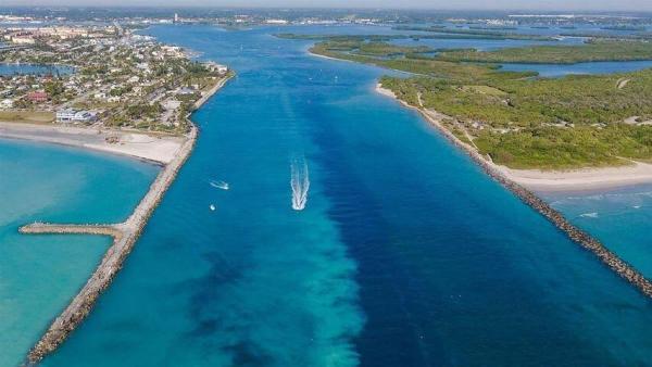 Surrey Woods, 2833 Stoneway Ln #B, Fort Pierce, Florida 34982, image 2