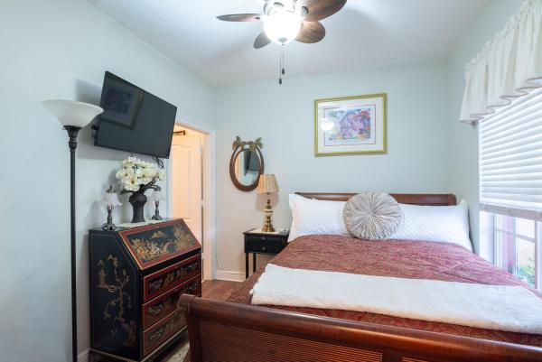The Cloisters At Lake Worth, 530 S Federal Hwy #2, Lake Worth Beach, Florida 33460, image 1