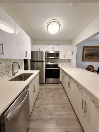 Sunflower, 7200 NW 2nd Ave #1340, Boca Raton, Florida 33487, image 1
