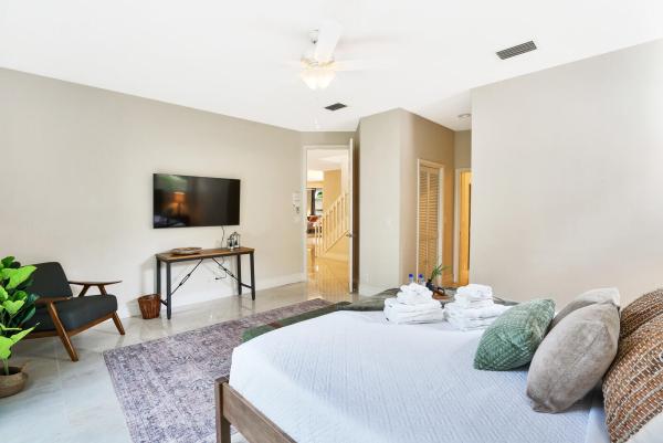 Meadow Hill, 1311 NW 2nd Cir, Boca Raton, Florida 33432, image 1