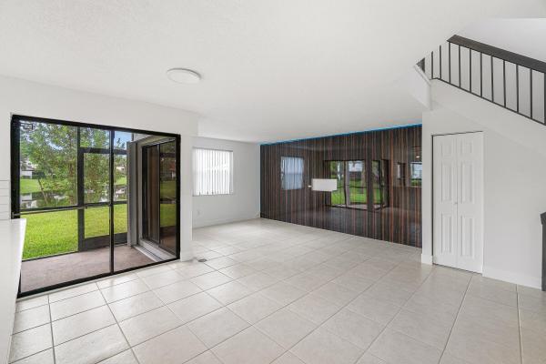 Deer Pointe, 439 NW 36th Ave, Deerfield Beach, Florida 33442, image 2