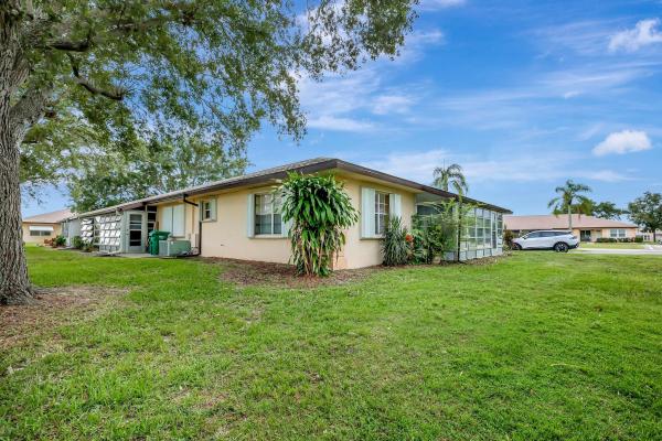 The Grove, 5840 Summerfield Ct, Fort Pierce, Florida 34982, image 3