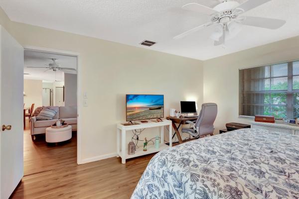 The Grove, 5840 Summerfield Ct, Fort Pierce, Florida 34982, image 2
