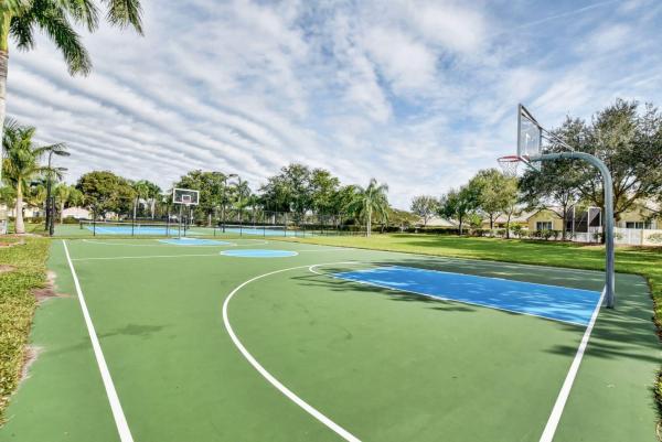 Melrose Verona Lakes, 9113 Tremezzo Ln, Boynton Beach, Florida 33472, image 2