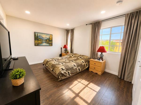Highland Park Village, 111 NW 2nd Ave #10, Hallandale Beach, Florida 33009, image 2