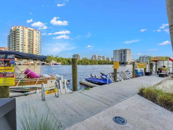 Gallery One, 2670 E Sunrise Blvd #805, Fort Lauderdale, Florida 33304, image 2