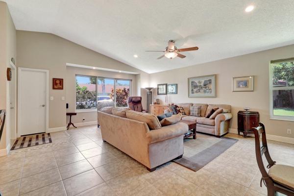 Alpine Woods Estates, 8630 Bridle Path Ct #207, Davie, Florida 33328, image 3