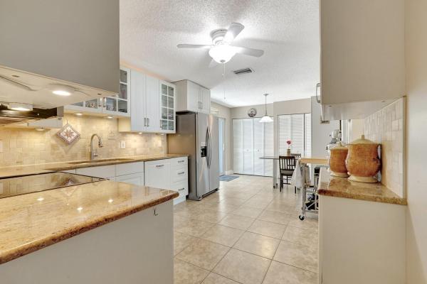 Alpine Woods Estates, 8630 Bridle Path Ct #207, Davie, Florida 33328, image 2