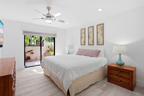 The Palms Of Boca Lago, 21680 Tall Palm Cir #12-B, Boca Raton, Florida 33433, image 1
