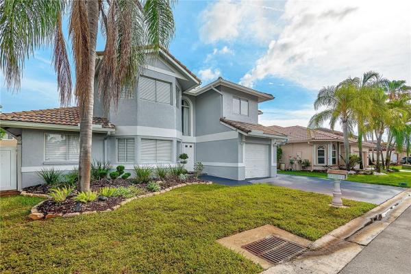 Eagle Creek At Pembroke Lakes South, 11551 SW 11th St, Pembroke Pines, Florida 33025, image 3