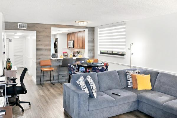 Isles Of Inverrary, 6575 W Oakland Park Blvd #101, Lauderhill, Florida 33313, image 2