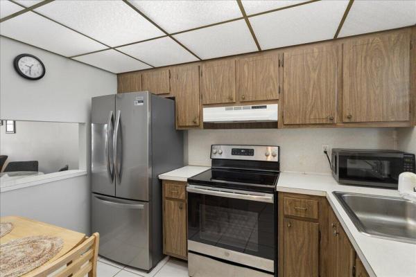 Sunrise Lakes 2, 8510 Sunrise Lakes Blvd #301, Sunrise, Florida 33322, image 1