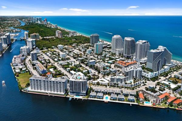 Tiffany House, 401 N Birch Rd #TH-6, Fort Lauderdale, Florida 33304, image 3