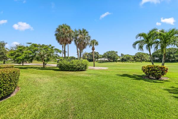 Golf Village, 4 Country Club Cir, Village Of Golf, Florida 33436, image 2