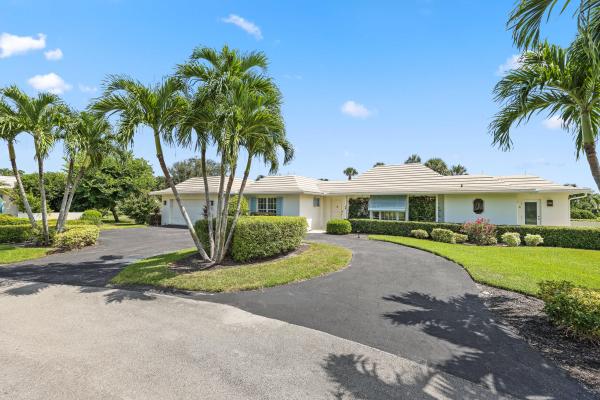 Golf Village, 4 Country Club Cir, Village Of Golf, Florida 33436, image 2