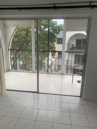 The Lakes Of Inverrary, 3360 Spanish Moss Ter #413, Lauderhill, Florida 33319, image 3