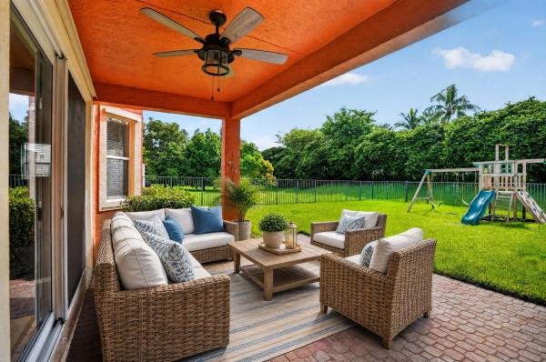 Bryden Village, 9135 Dupont Pl, Wellington, Florida 33414, image 3