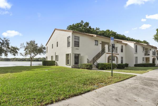 2900 Olivewood Ter #201, Boca Raton, Florida 33431, image 1