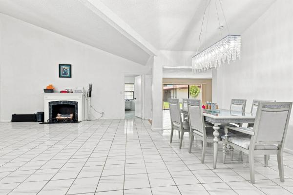 7918 Hibiscus Cir #59, Tamarac, Florida 33321, image 3