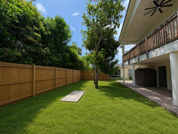 College Park, 472 NW 2nd Ter, Deerfield Beach, Florida 33441, image 2