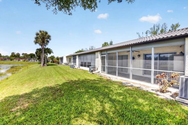 226 Lake Constance Dr, West Palm Beach, Florida 33411, image 3