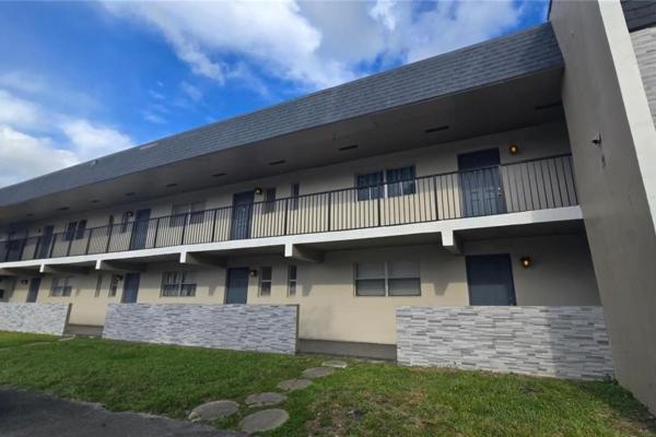 Versailles Gardens, 7801 Colony Cir S #106, Tamarac, Florida 33321, image 1