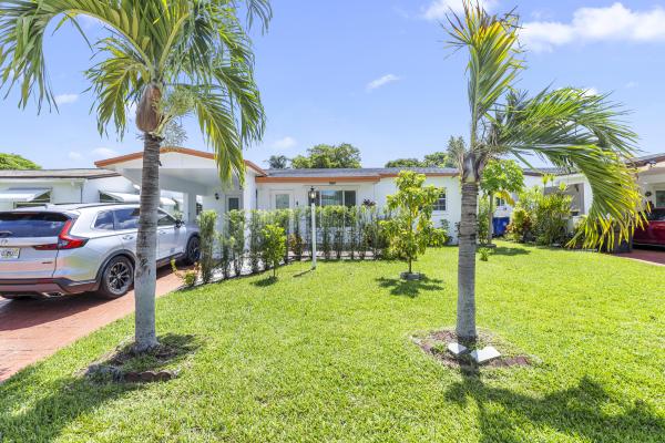 Oakland Estates, 4200 NW 52nd Ave, Lauderdale Lakes, Florida 33319, image 1