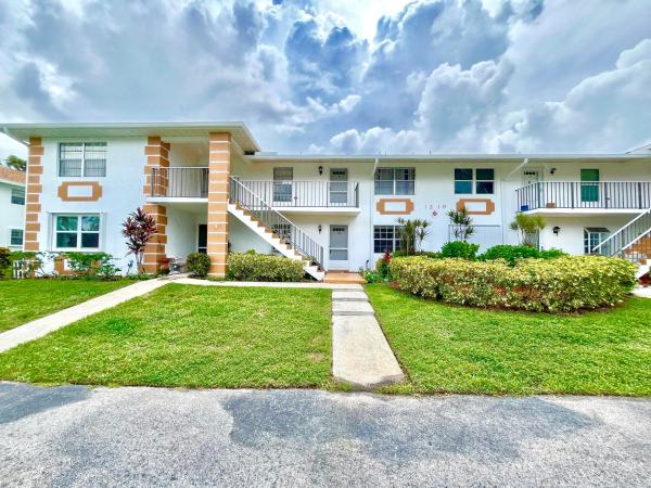 High Point Of Fort Pierce, 1219 S Lakes End Dr #B1, Fort Pierce, Florida 34982, image 1