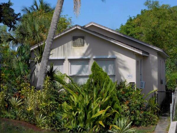 Lake Worth Town, 305 S F St, Lake Worth Beach, Florida 33460, image 1