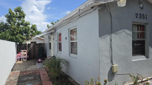 2351 NW 104th Ter, Unincorporated Dade County, Florida 33147, image 2