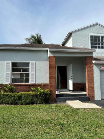 8265 NW 192nd Ter, Hialeah, Florida 33015, image 2