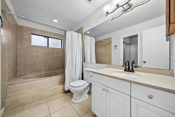 Lake Colony, 4012 Palm Bay Cir #A, West Palm Beach, Florida 33406, image 2