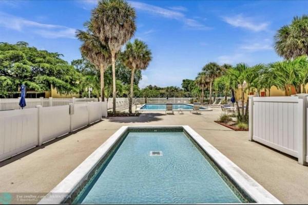830 SW 9th Street Cir #201, Boca Raton, Florida 33486, image 3