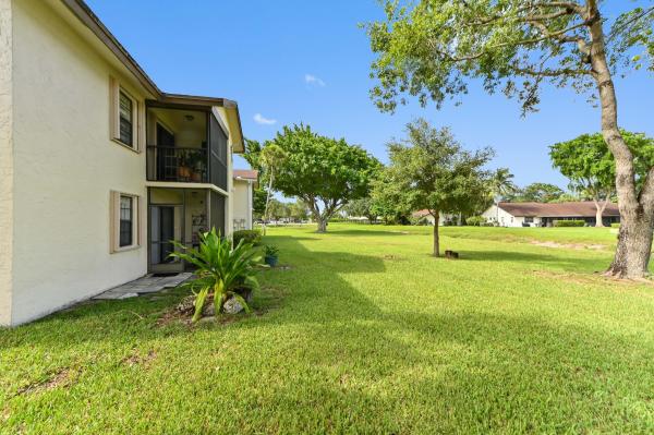 Gables East Of Boca Barwood, 23378 Lyons Rd #204, Boca Raton, Florida 33428, image 2