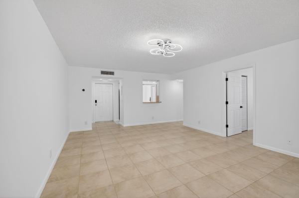 Abbey Village, 10 Willowbrook Ln #207, Delray Beach, Florida 33446, image 3