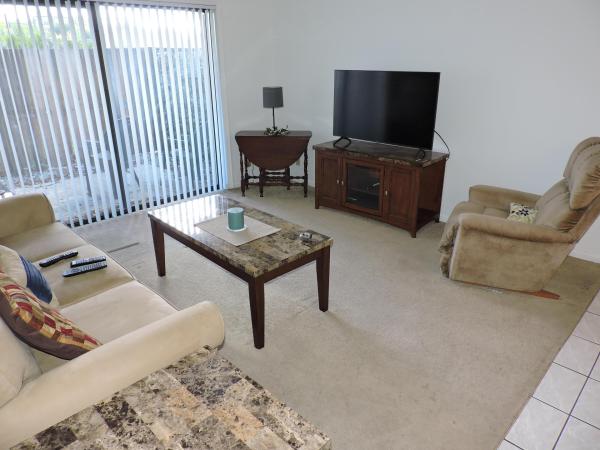 Glenbrook, 3402 Gardens East Dr #7A, Palm Beach Gardens, Florida 33410, image 3