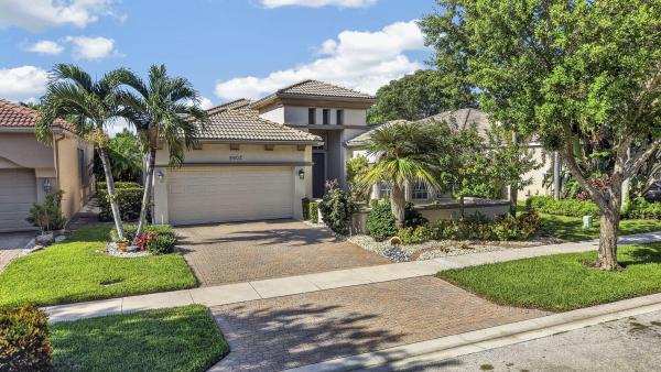 Buena Vida, 9902 Via Elegante, Wellington, Florida 33411, image 3