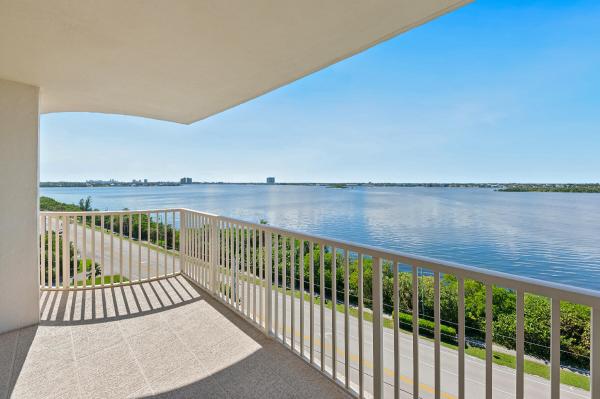 Dunes Towers, 5480 N Ocean Dr #B7C, Riviera Beach, Florida 33404, image 1