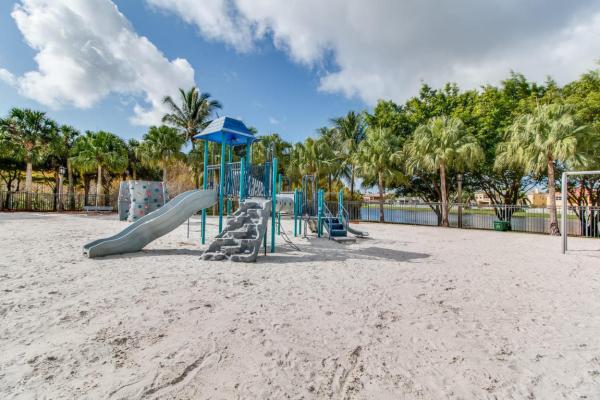 Easton Village, 9019 Alexandra Cir, Wellington, Florida 33414, image 1