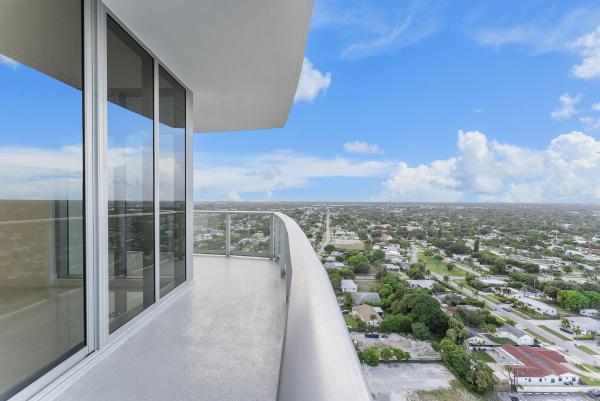220 Lake Shore Dr DRIVE #2223, Lake Park, Florida 33403, image 3