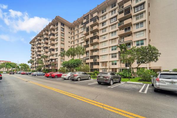 Island Club, 777 S Federal Hwy #RP307, Pompano Beach, Florida 33062, image 2