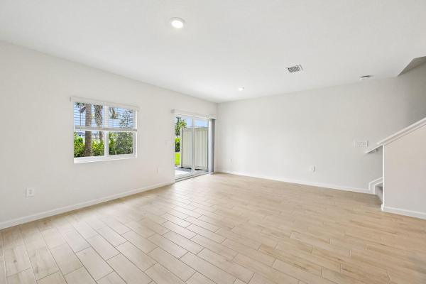 Tidewater, 646 Salisbury Cir, Fort Pierce, Florida 34982, image 2