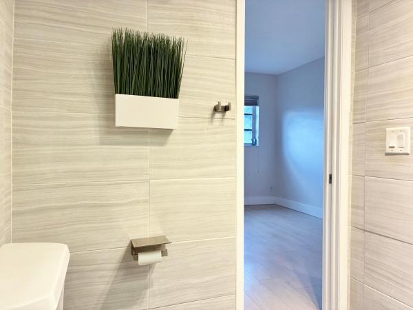 2204 NE 36th St #26, Lighthouse Point, Florida 33064, image 2